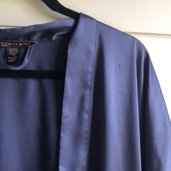 Victoria Secret Robe - Picture 4 of 5